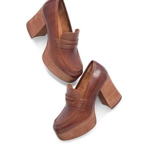 Kork-Ease Reigna Heeled Loafers Tan Platform Shoes with Chunky Heel Size 8